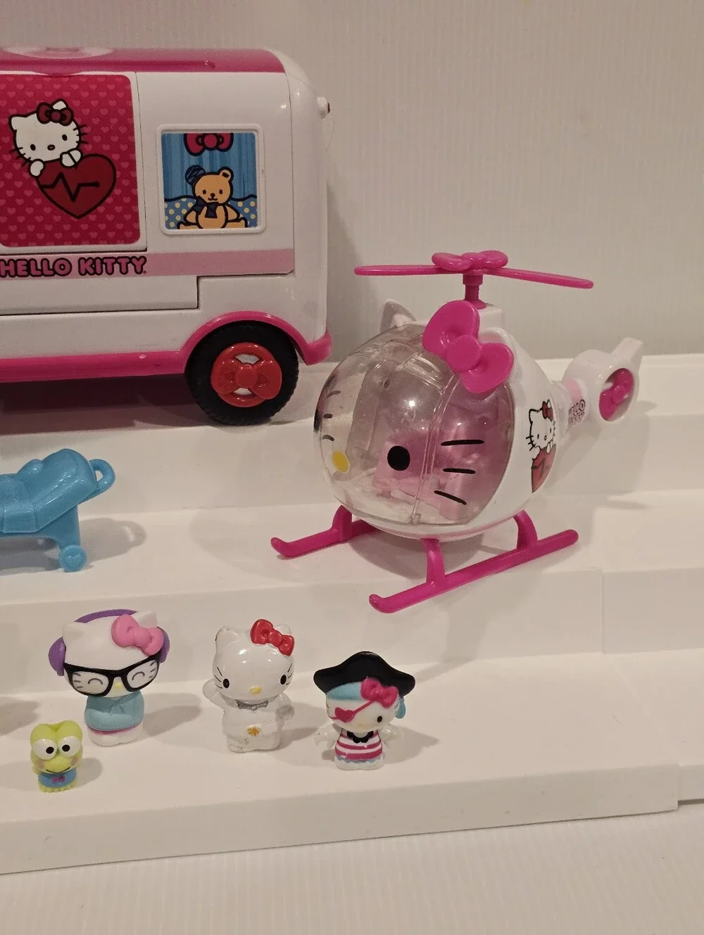 Hello Kitty Rescue Emergency Playset